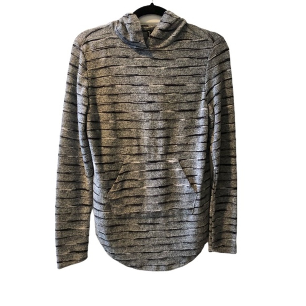 Free People hoodie Sweater Size Small